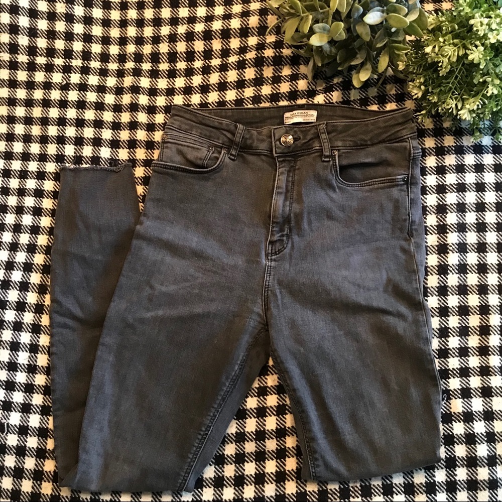 Zara High Rise Black Faded Jeans